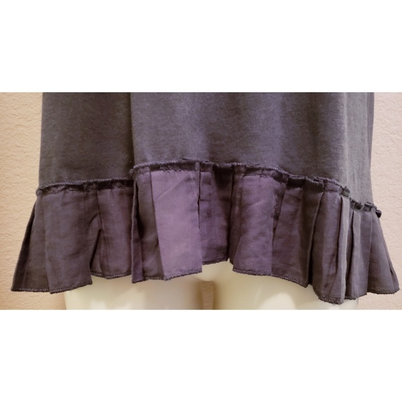 Daisy Fuentes Floral Applique Top - Picture 4 of 7